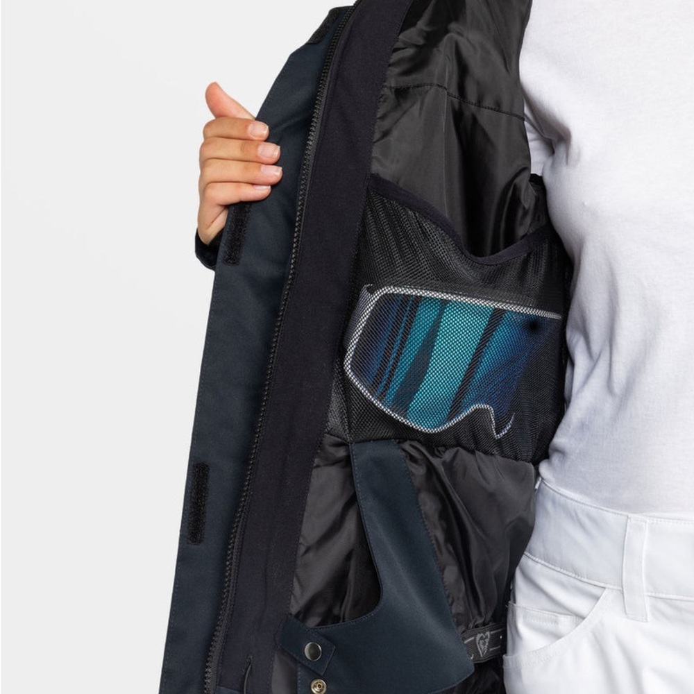 Roxy Women's Black Ski Jacket - Picture 3 of 6